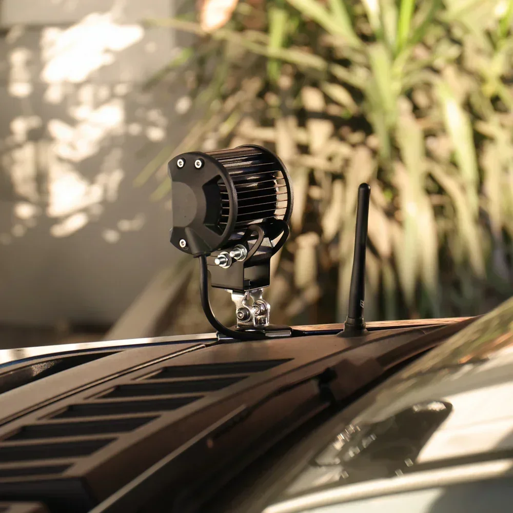 2pcs High Power 18W 4" LED Spot Light w/ Adjustable Mounting Brackets - Image 10